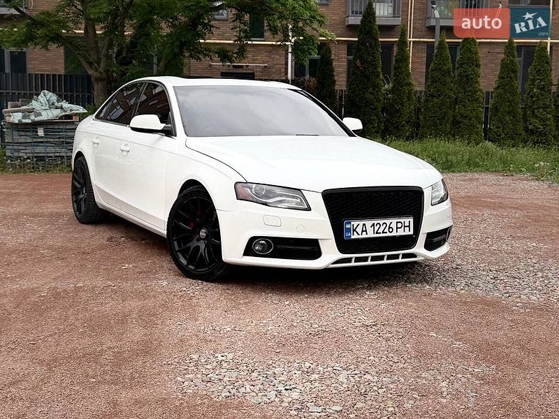 Седан Audi A4 2011 в Ирпене