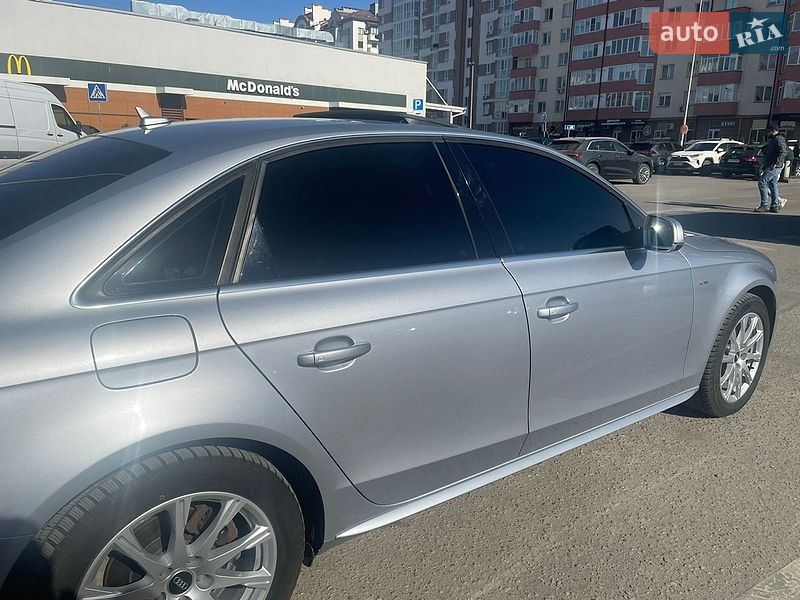 Седан Audi A4 2015 в Івано-Франківську