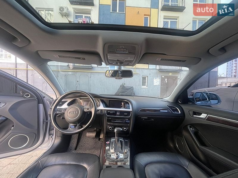 Седан Audi A4 2015 в Івано-Франківську