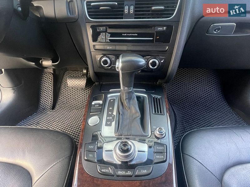 Седан Audi A4 2015 в Івано-Франківську