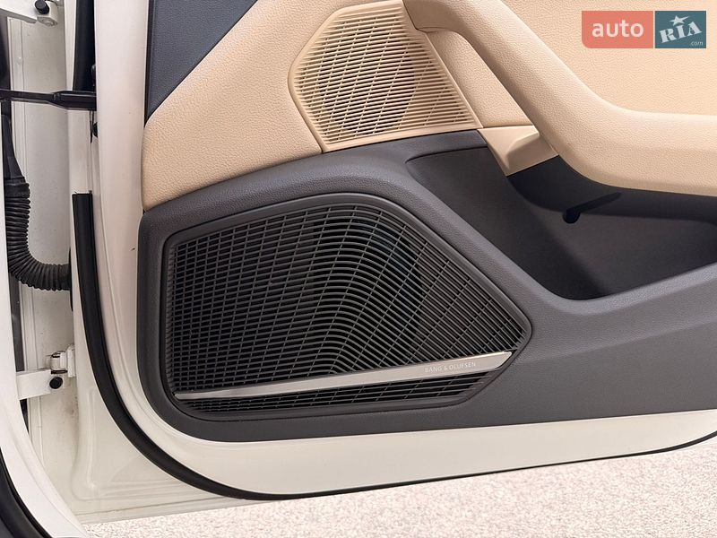 Седан Audi A4 2016 в Харькове