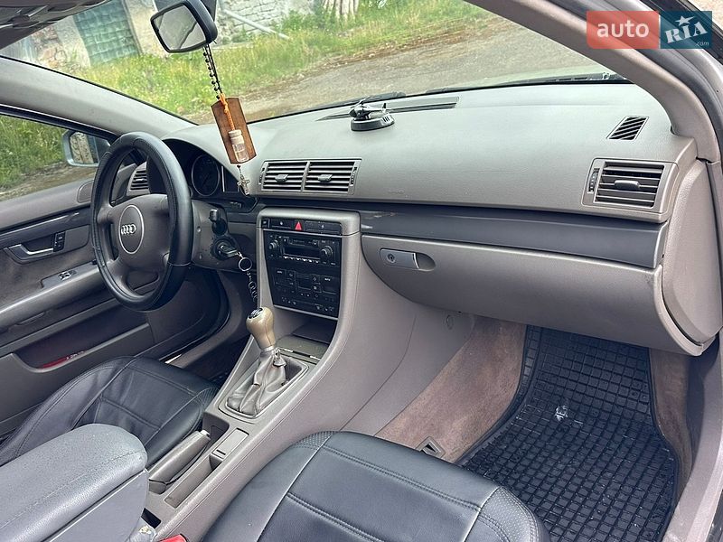 Седан Audi A4 2000 в Львові