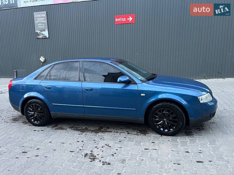 Седан Audi A4 2001 в Коломые