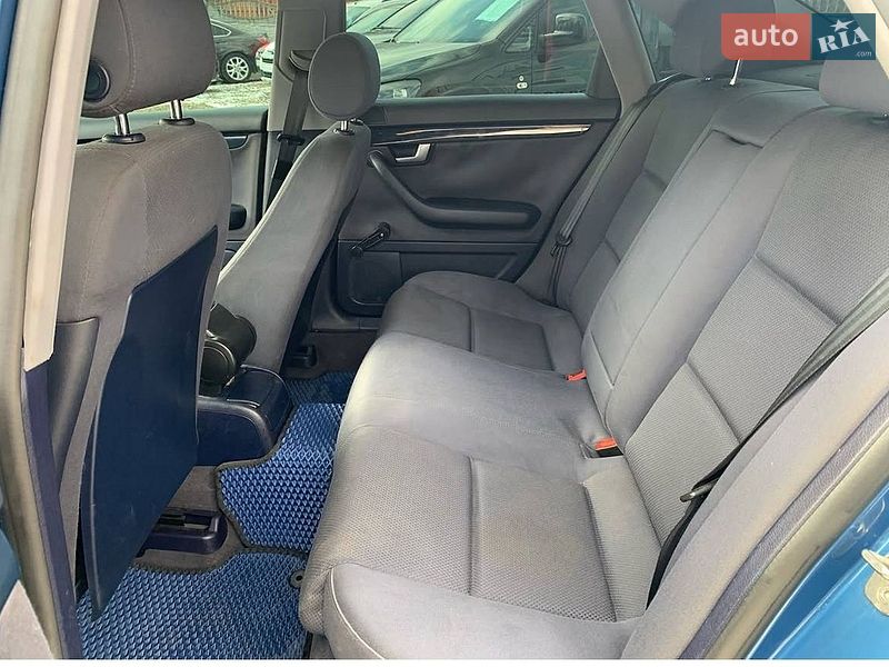 Седан Audi A4 2001 в Коломые