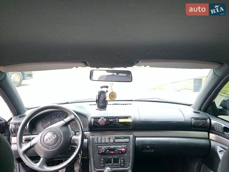 Універсал Audi A4 1998 в Калуші