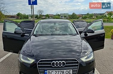 Седан Audi A4 2012 в Яворове