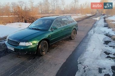 Універсал Audi A4 1998 в Згурівці
