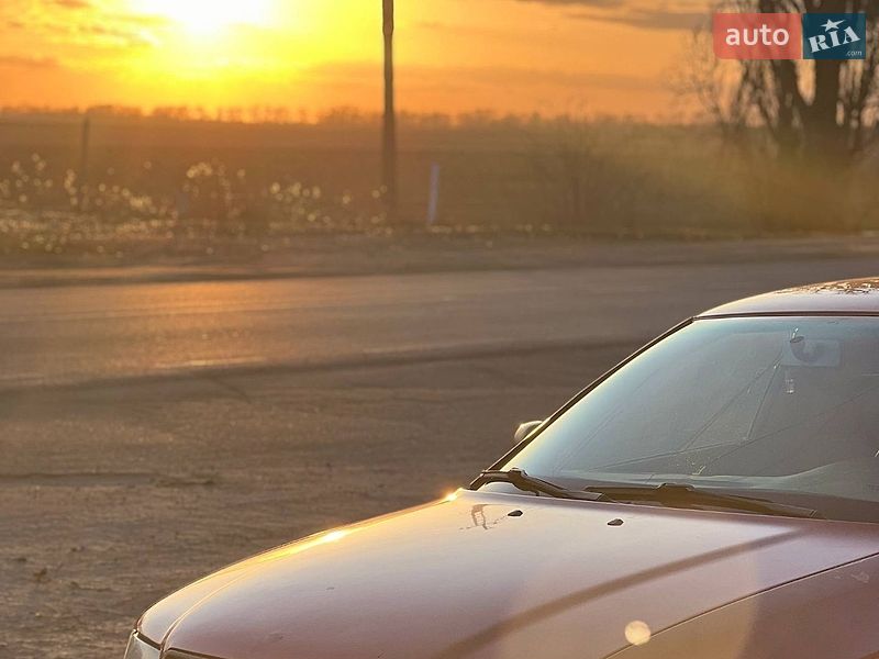 Седан Audi A4 1996 в Борисполі