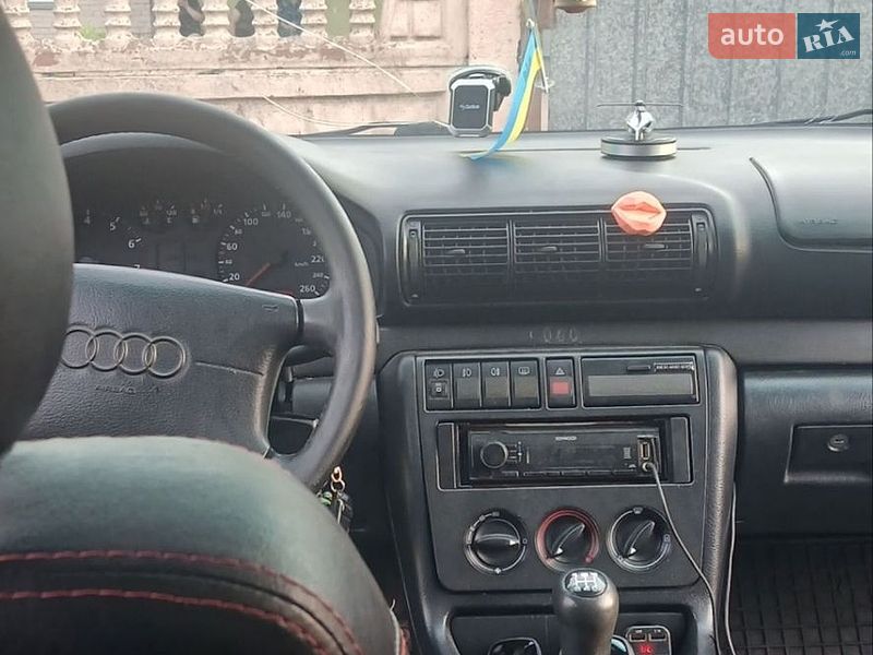 Седан Audi A4 1996 в Борисполе