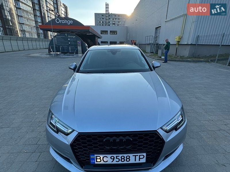 Седан Audi A4 2016 в Львове