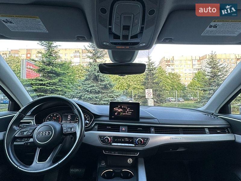 Седан Audi A4 2016 в Львове