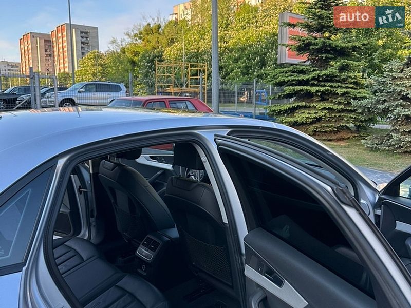 Седан Audi A4 2016 в Львове