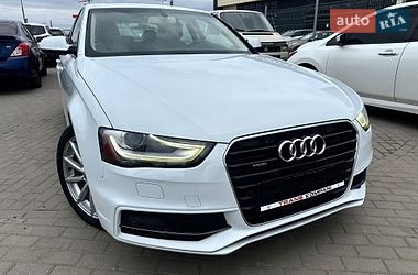 Седан Audi A4 2014 в Львові