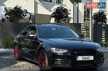 Седан Audi A4 2013 в Бродах
