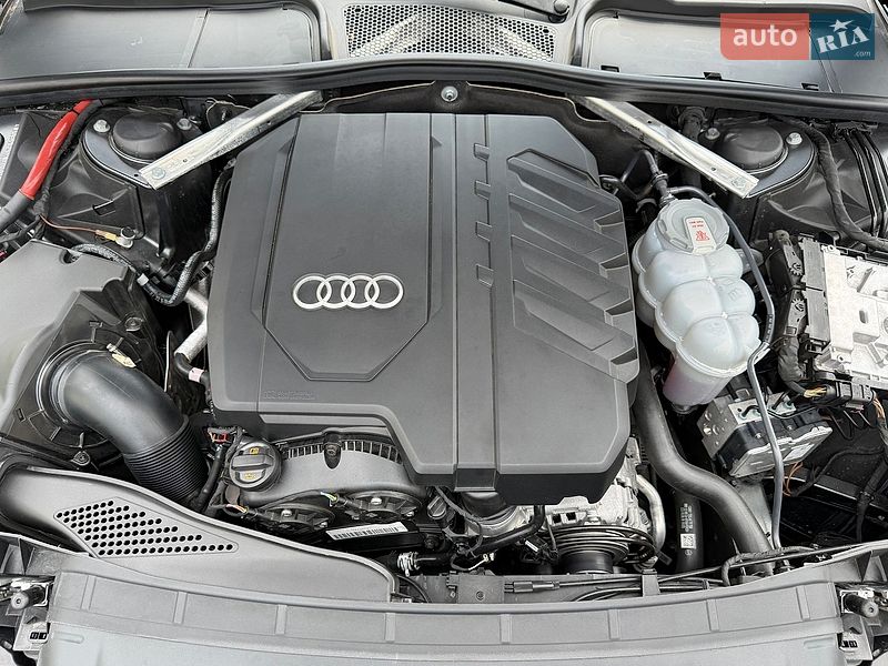 Седан Audi A4 2023 в Вінниці