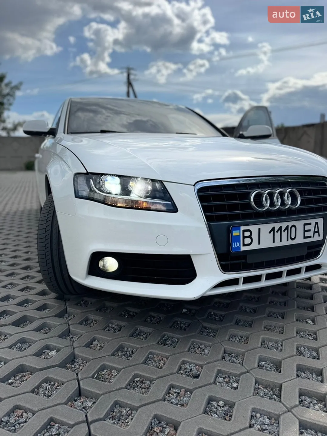 2011 Audi A4 - фото 1
