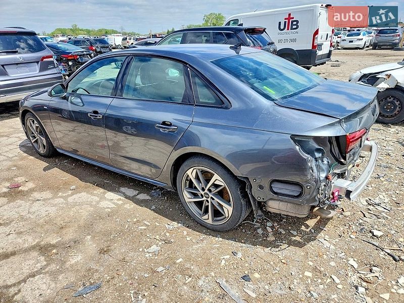 Седан Audi A4 2021 в Львові
