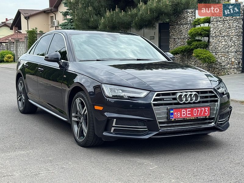 Седан Audi A4 2018 в Ровно