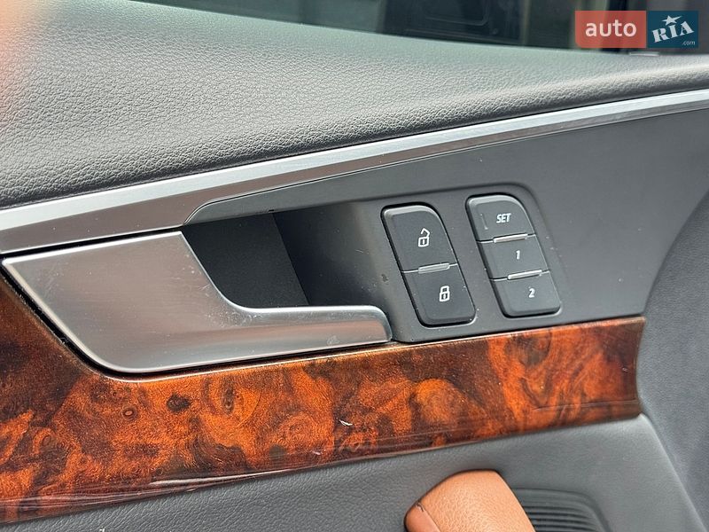Седан Audi A4 2018 в Ровно