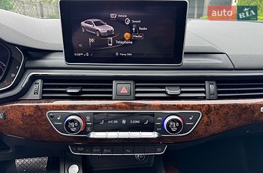 Седан Audi A4 2018 в Ровно