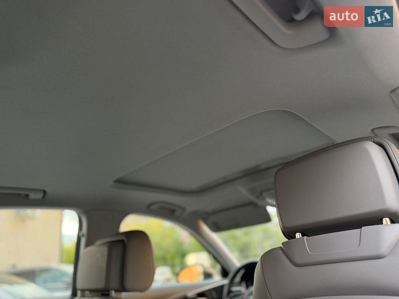 Седан Audi A4 2019 в Черновцах