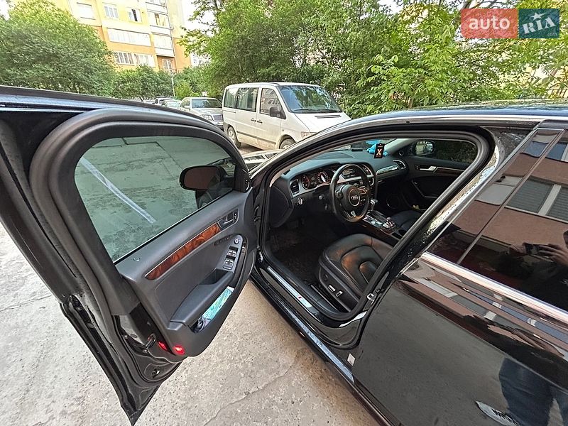 Седан Audi A4 2014 в Ивано-Франковске