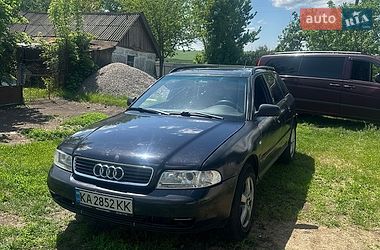 Універсал Audi A4 2000 в Києві