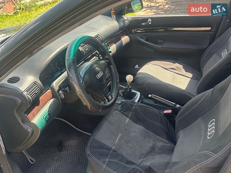 Универсал Audi A4 2000 в Киеве