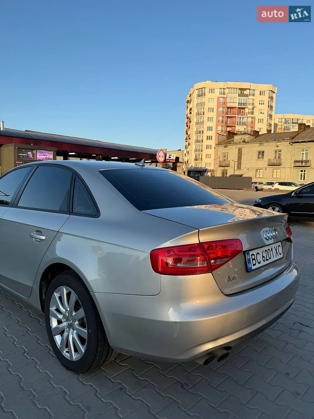 Audi A4 2013 VIN WAUAFAFL8EA070175 фото оголошення 7 з 20