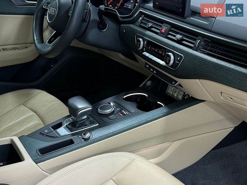 Седан Audi A4 2017 в Одессе