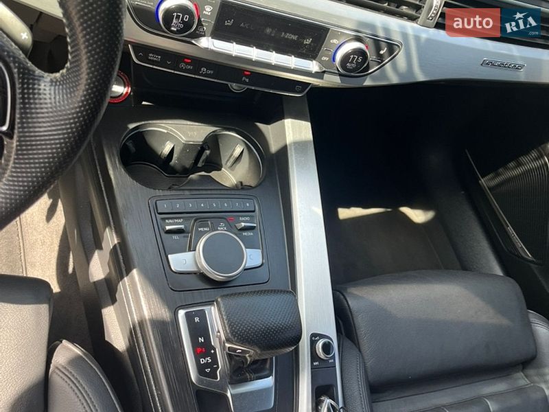 Седан Audi A4 2017 в Ровно