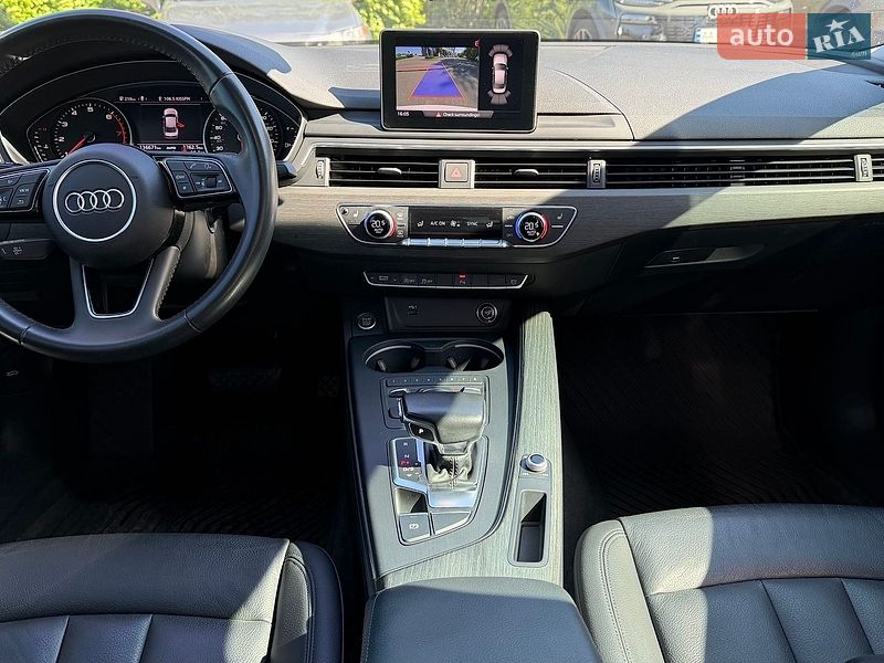 Седан Audi A4 2019 в Киеве
