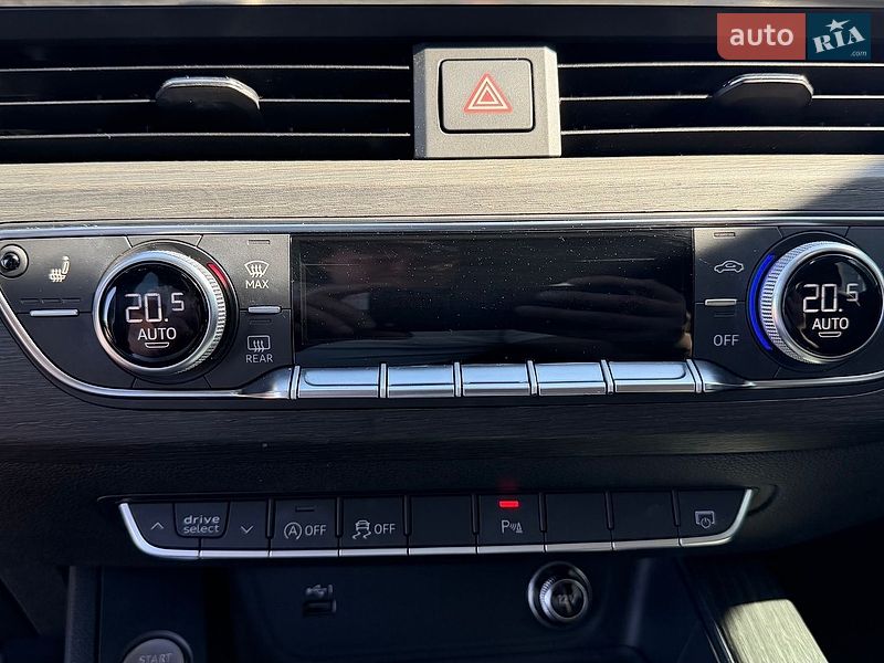 Седан Audi A4 2019 в Киеве