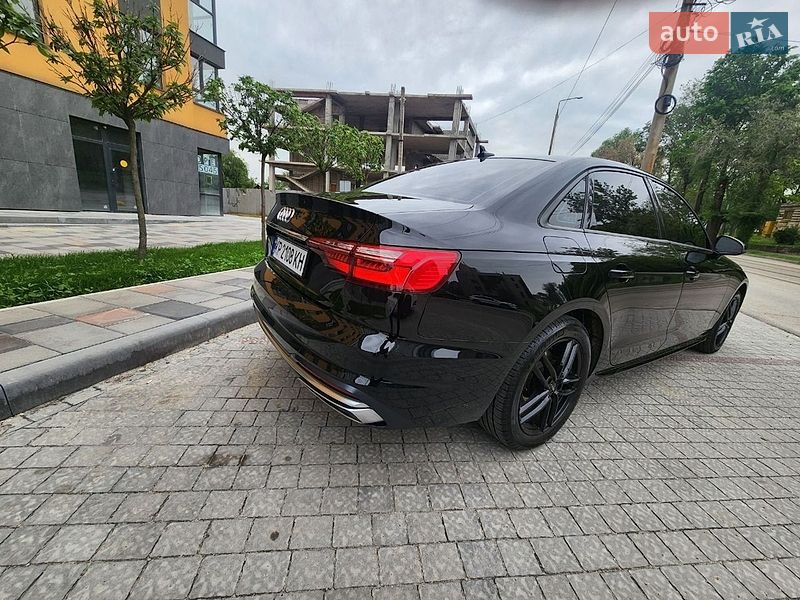 Седан Audi A4 2020 в Запоріжжі