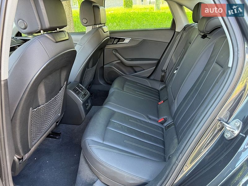 Седан Audi A4 2020 в Києві