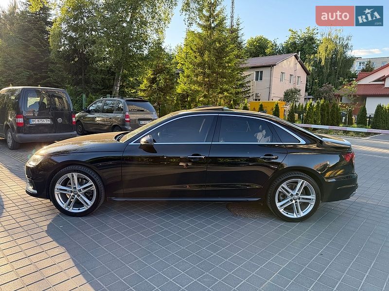 Седан Audi A4 2019 в Львове