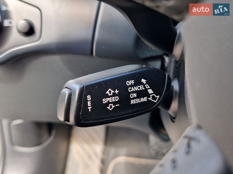 Седан Audi A4 2012 в Дніпрі