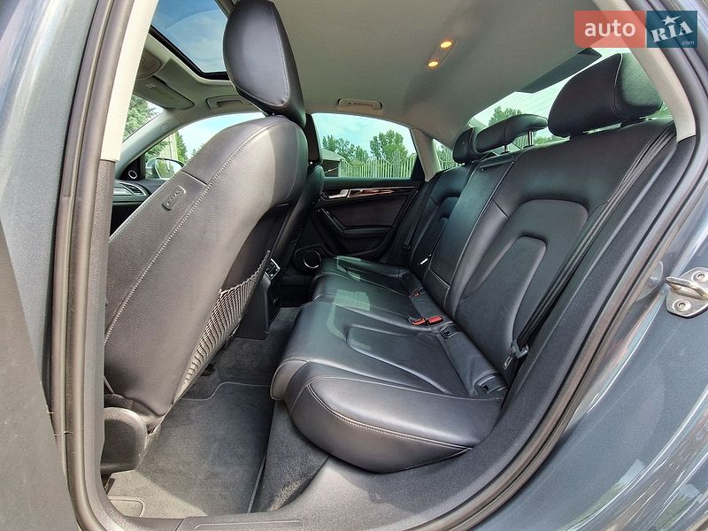 Седан Audi A4 2012 в Дніпрі