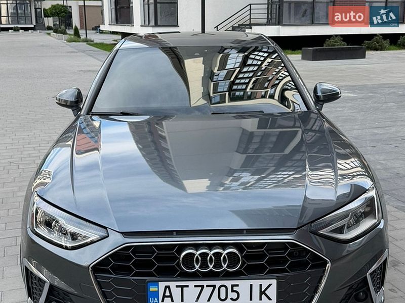 Седан Audi A4 2020 в Івано-Франківську