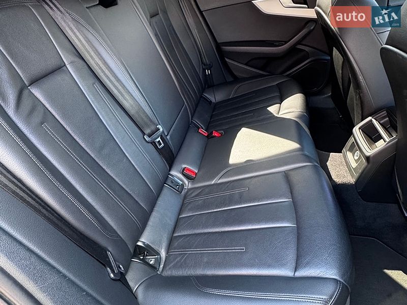 Універсал Audi A4 2018 в Коростишеві