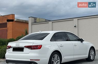 Седан Audi A4 2017 в Одесі