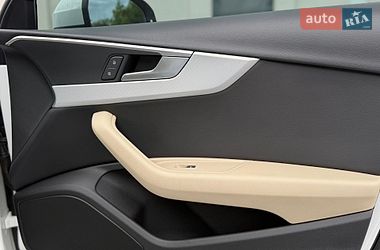 Седан Audi A4 2017 в Одесі