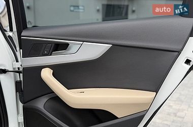Седан Audi A4 2017 в Одесі