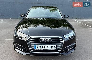 Седан Audi A4 2018 в Киеве