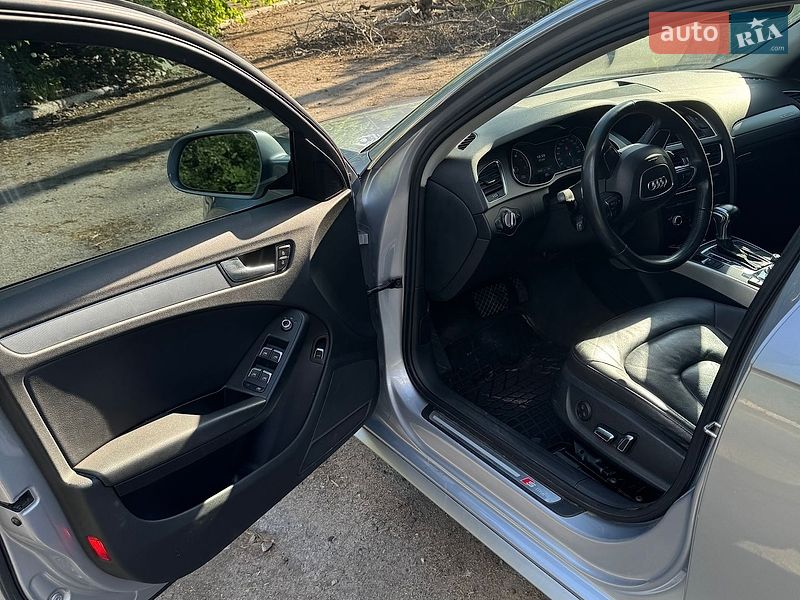 Седан Audi A4 2014 в Харькове