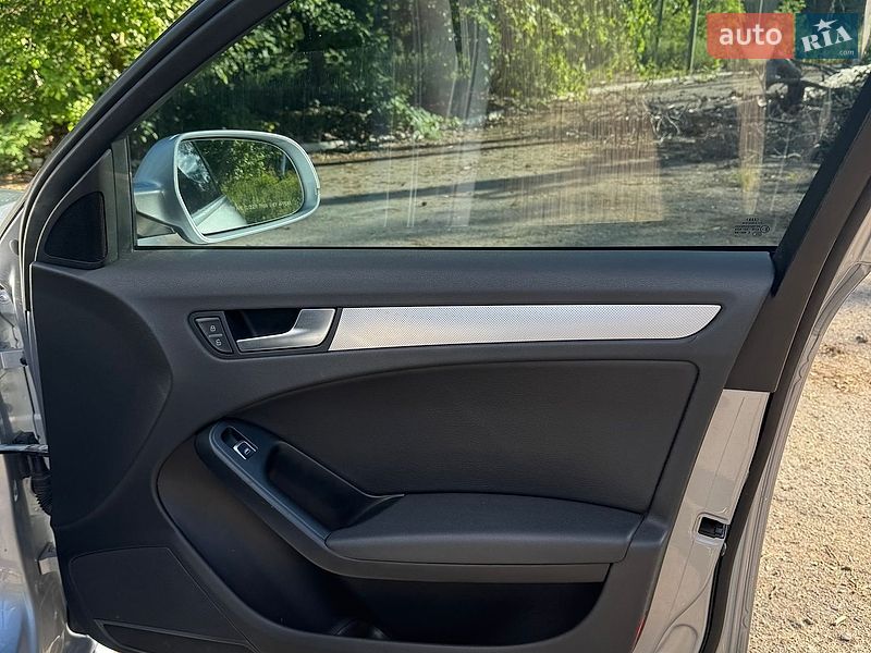 Седан Audi A4 2014 в Харькове