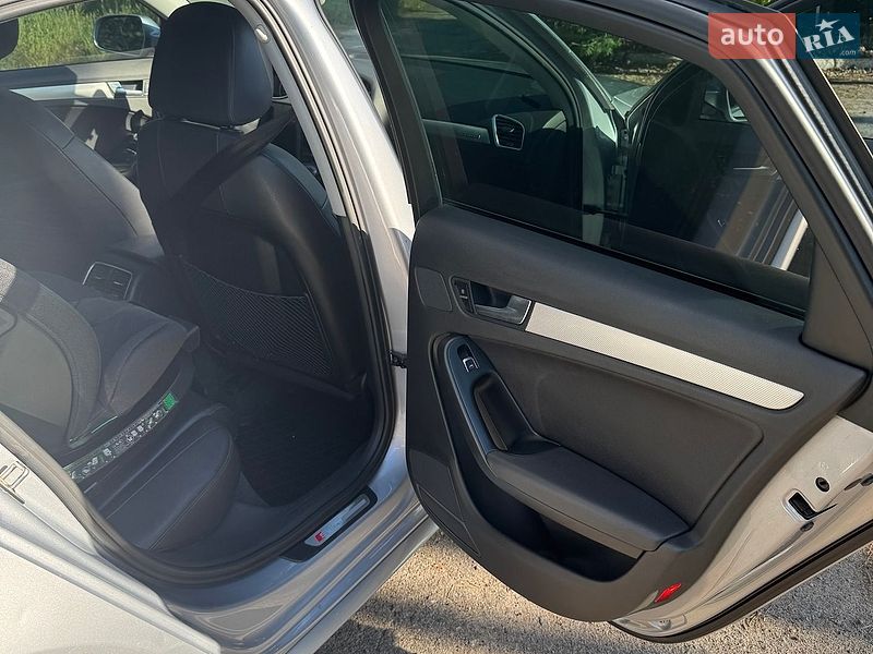Седан Audi A4 2014 в Харькове