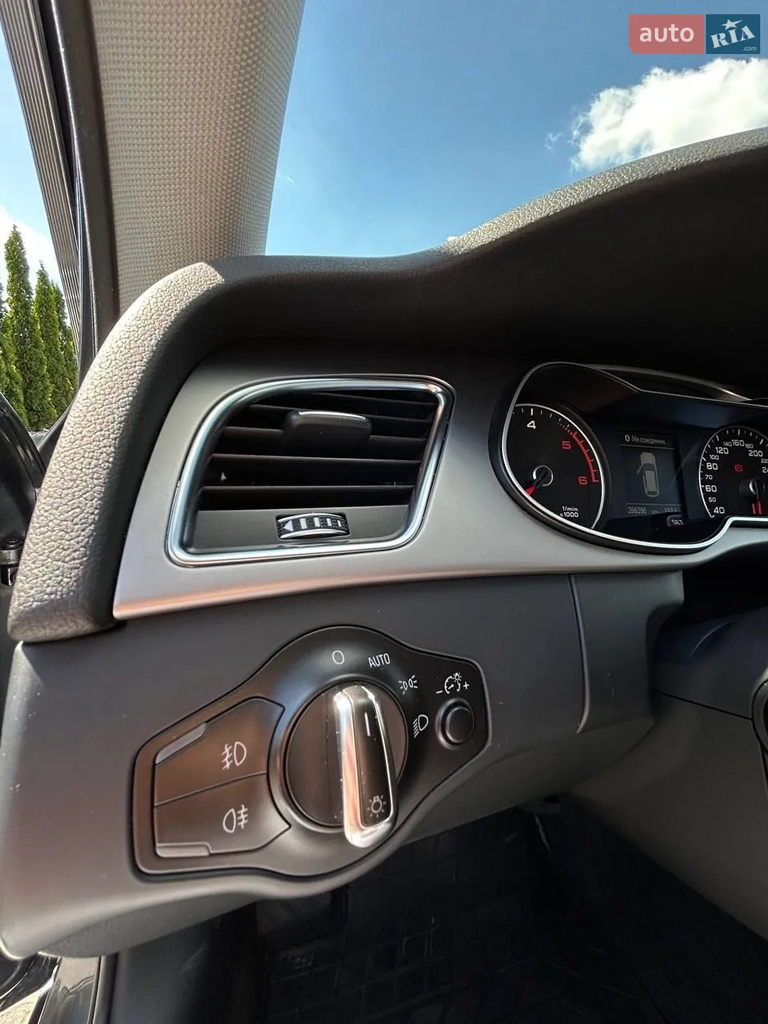 2011 Audi A4 - мініатюра 31