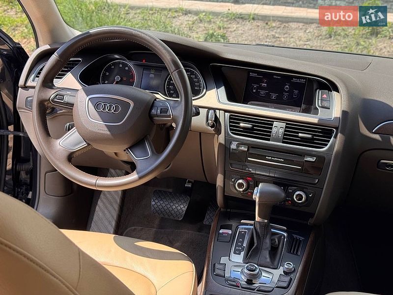 Седан Audi A4 2014 в Києві