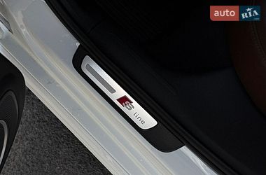 Седан Audi A4 2015 в Львові
